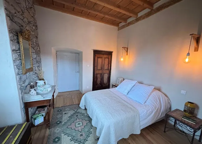 Maison De Caractere Au Coeur Du Village *