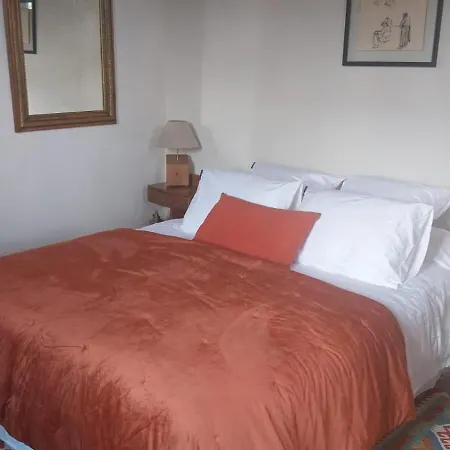 Maison De Caractere Au Coeur Du Village Holiday home *