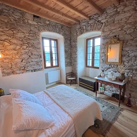 Ferienhaus Maison De Caractere Au Coeur Du Village