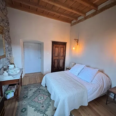 Maison De Caractere Au Coeur Du Village *