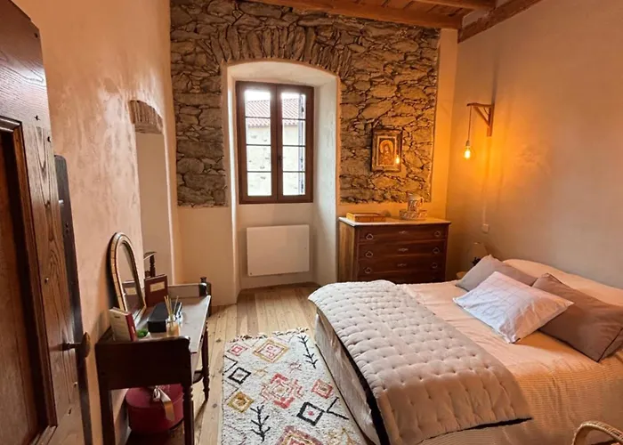 Maison De Caractere Au Coeur Du Village *